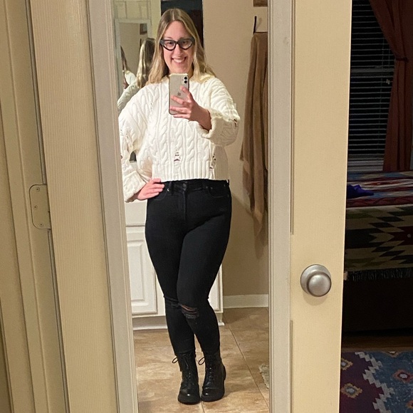 Bershka ripped extra long sleeve sweater size small - Picture 7 of 7